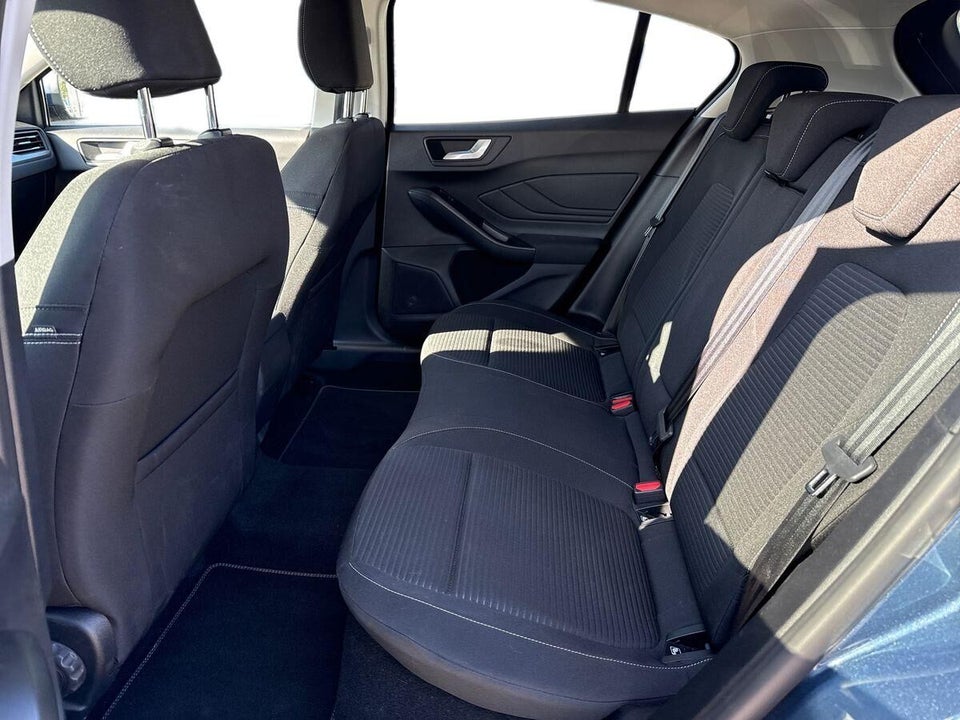 Ford Focus 1,0 EcoBoost mHEV Titanium X 5d