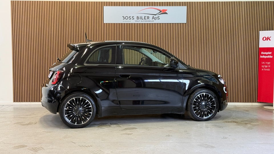 Fiat 500e 42 Icon Plus+ 3d