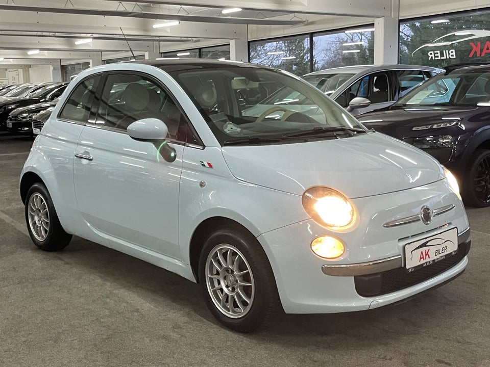 Fiat 500 1,3 MJT 75 Lounge 3d