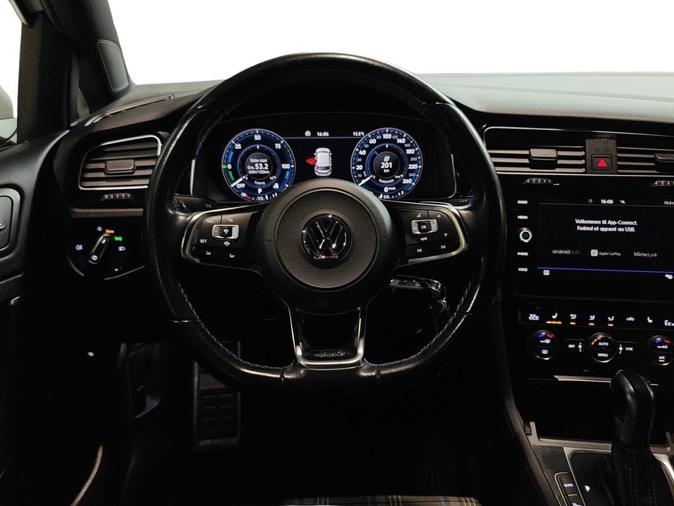 VW Golf VII 1,4 GTE DSG 5d