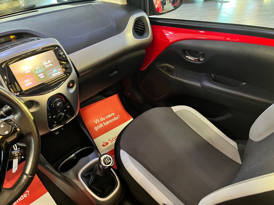 Toyota Aygo 1,0 VVT-i x-sky 5d