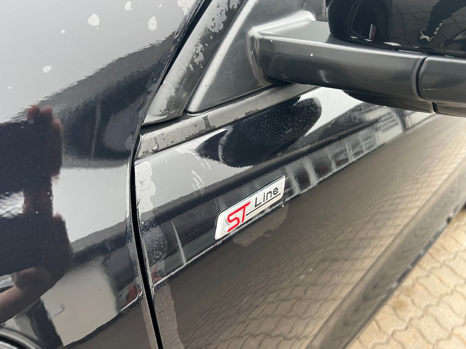 Ford Kuga 2,5 PHEV ST-Line CVT 5d