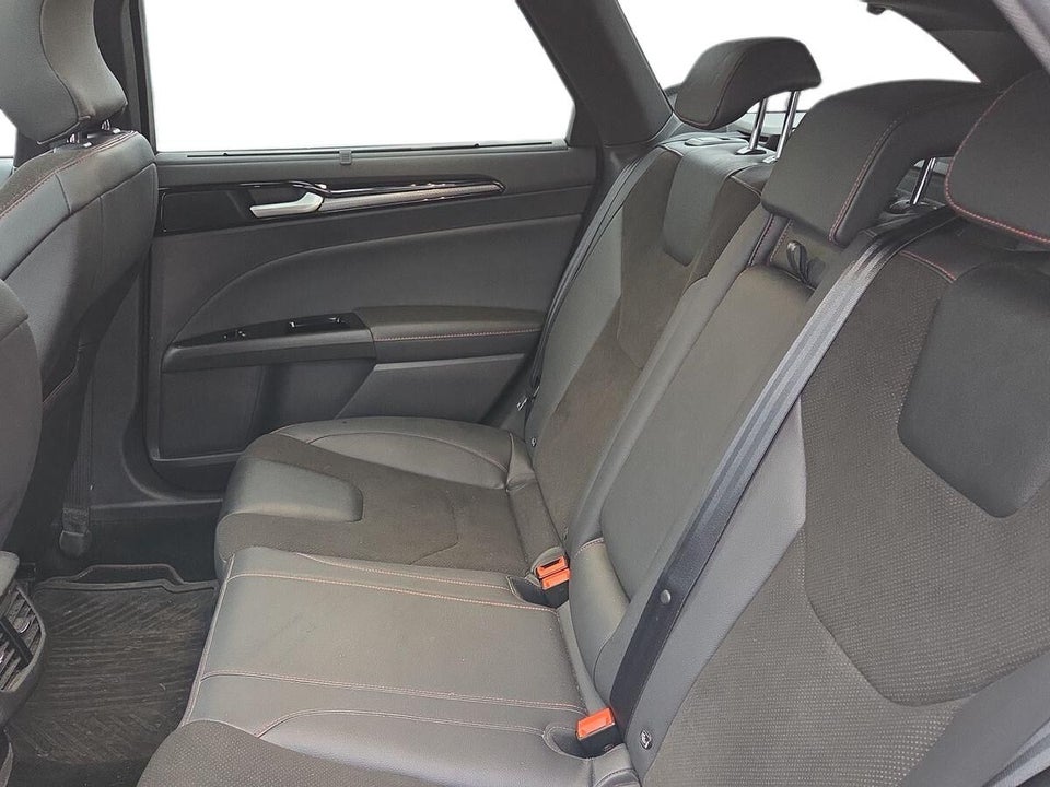 Ford Mondeo 2,0 EcoBlue ST-Line stc. aut. 5d