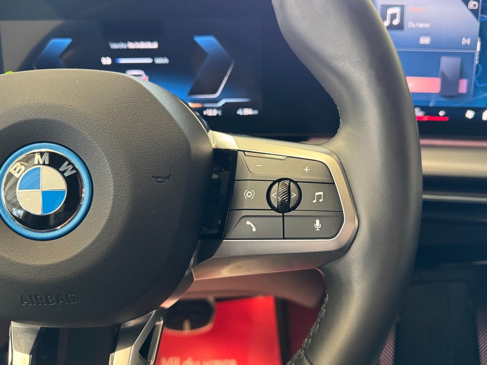 BMW iX1 eDrive20 M-Sport 5d