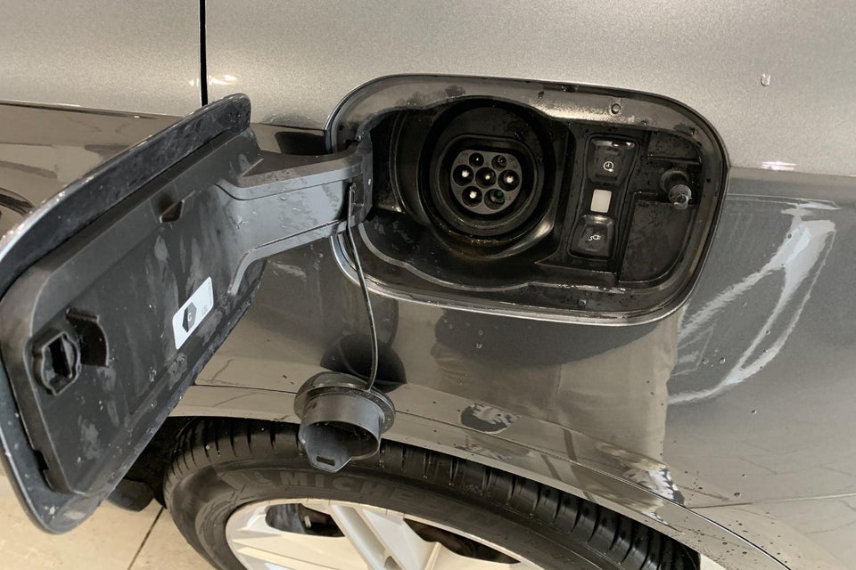 Audi Q5 50 TFSi e S-line quattro S-tr. 5d