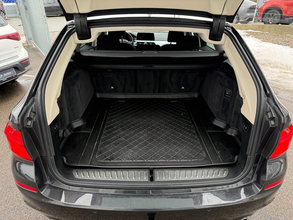 BMW 520i 2,0 Touring aut. 5d