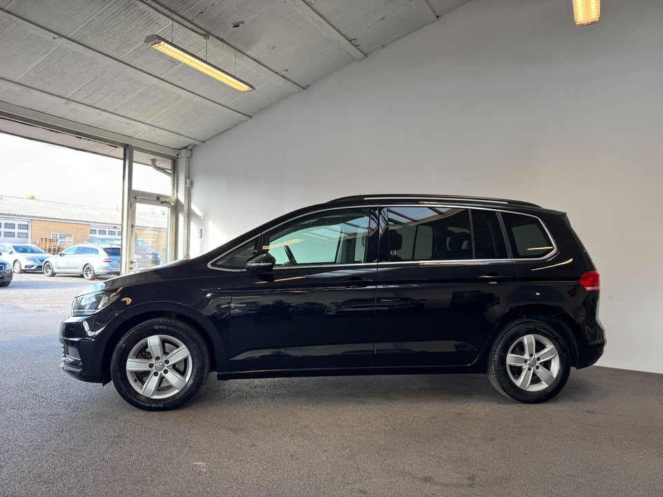 VW Touran 1,6 TDi 115 Comfortline DSG 7prs 5d