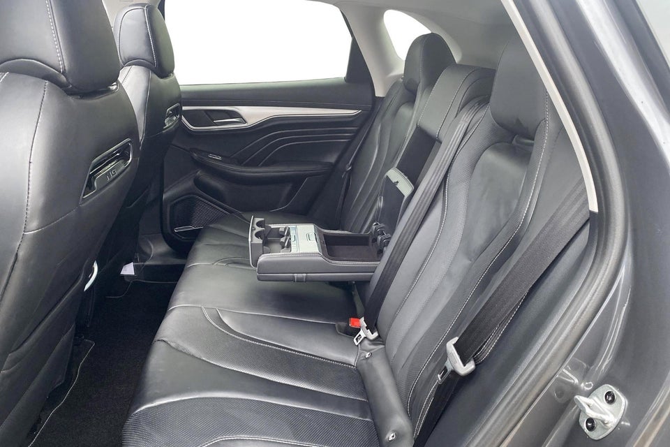 MG Marvel R Luxury 5d