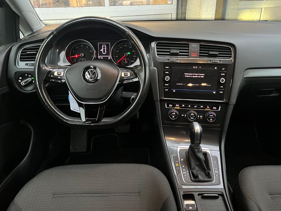 VW Golf VII 1,5 TSi 130 Comfortline Variant DSG 5d