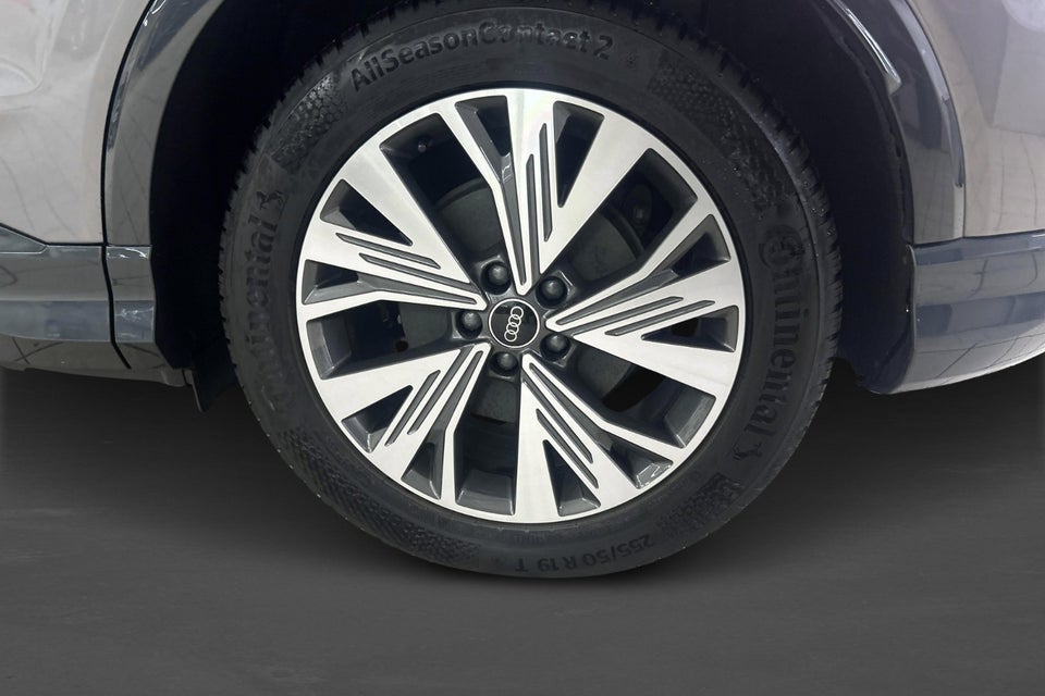 Audi Q4 e-tron 40 Attitude 5d