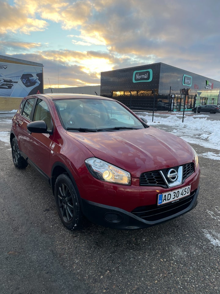 Nissan Qashqai 1,6 Visia 5d