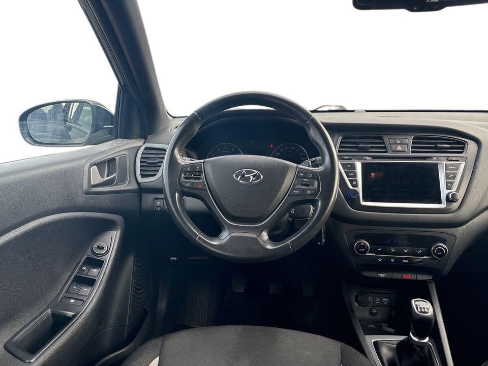 Hyundai i20 1,25 Premium 5d