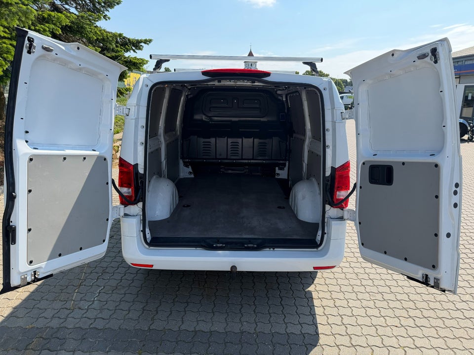 Mercedes Vito 114 2,0 CDi Kassevogn aut. L RWD