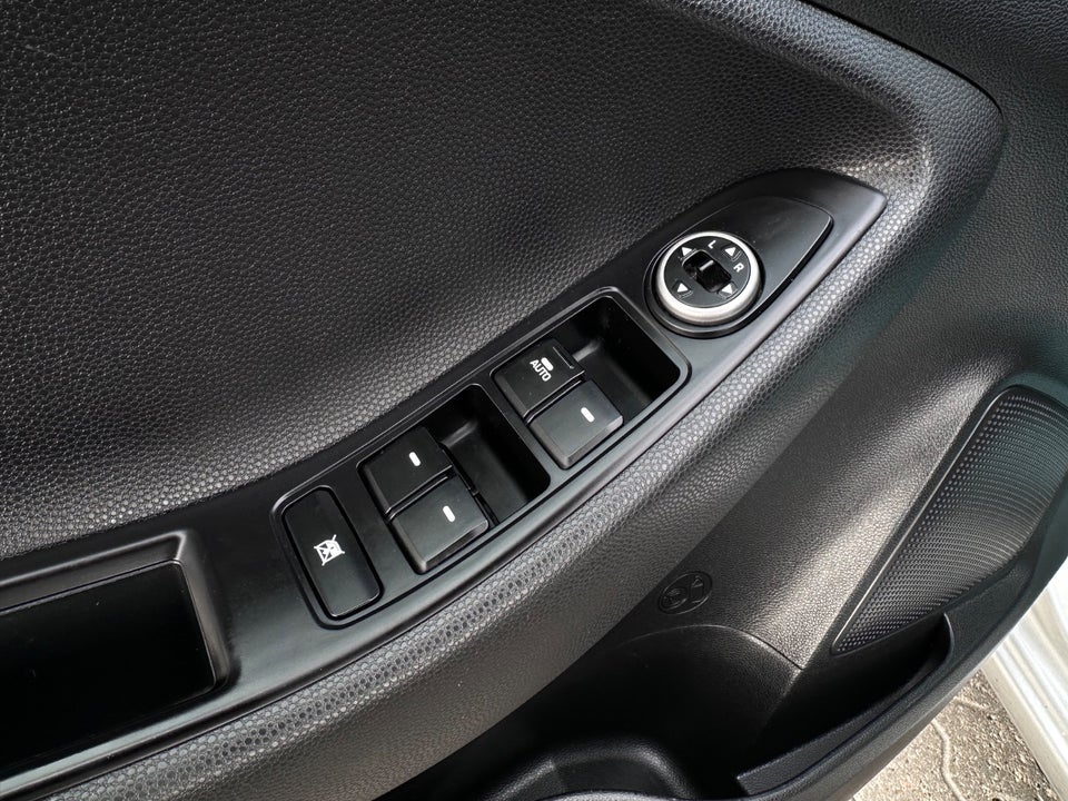 Hyundai i20 1,0 T-GDi Trend DCT 5d