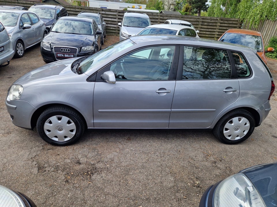 VW Polo 1,4 Fresh 5d