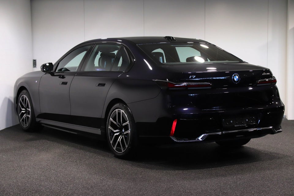 BMW i7 eDrive50 M-Sport 4d