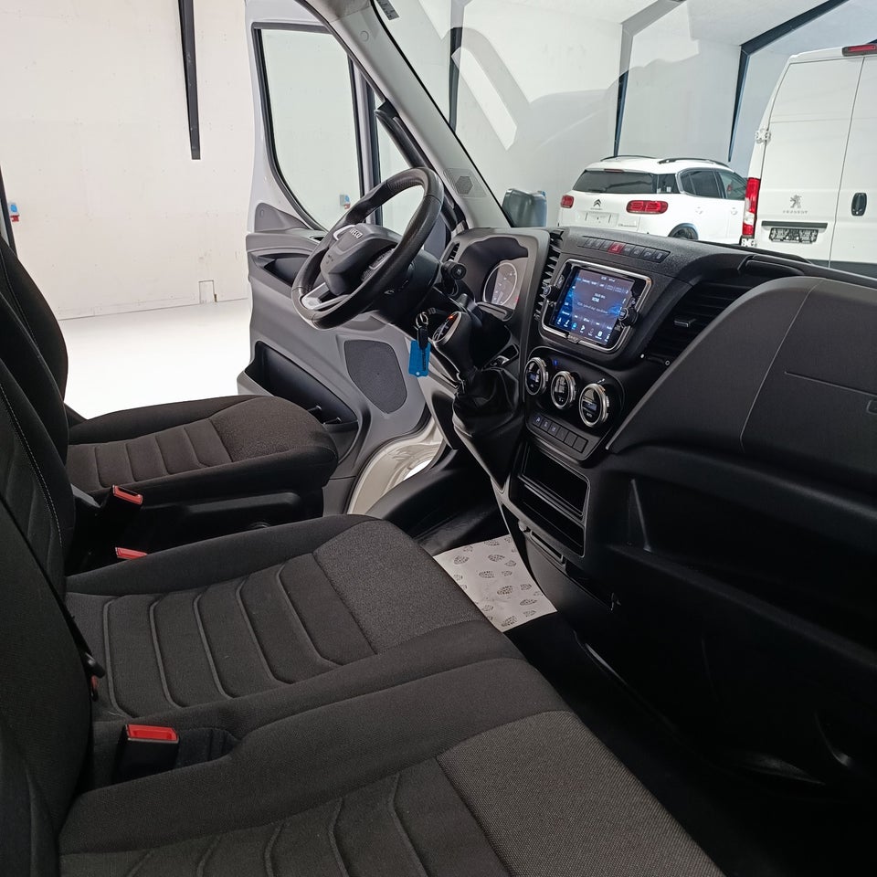 Iveco Daily 3,0 35S21 12m³ Van AG8