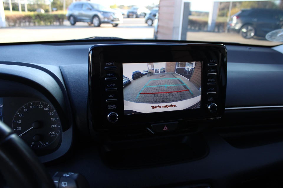 Toyota Yaris 1,5 Hybrid H3 e-CVT 5d