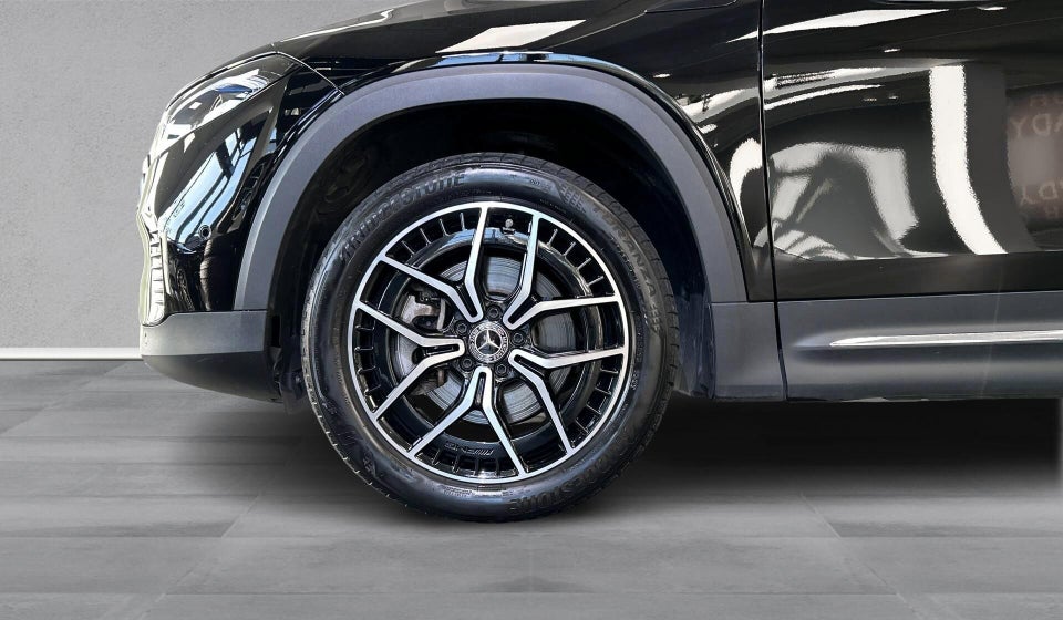 Mercedes EQB300 4Matic 5d