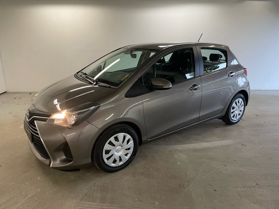 Toyota Yaris 1,0 VVT-i T2 5d