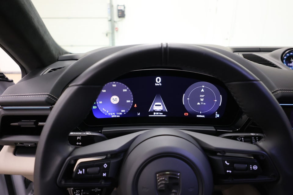 Porsche Macan Turbo 5d