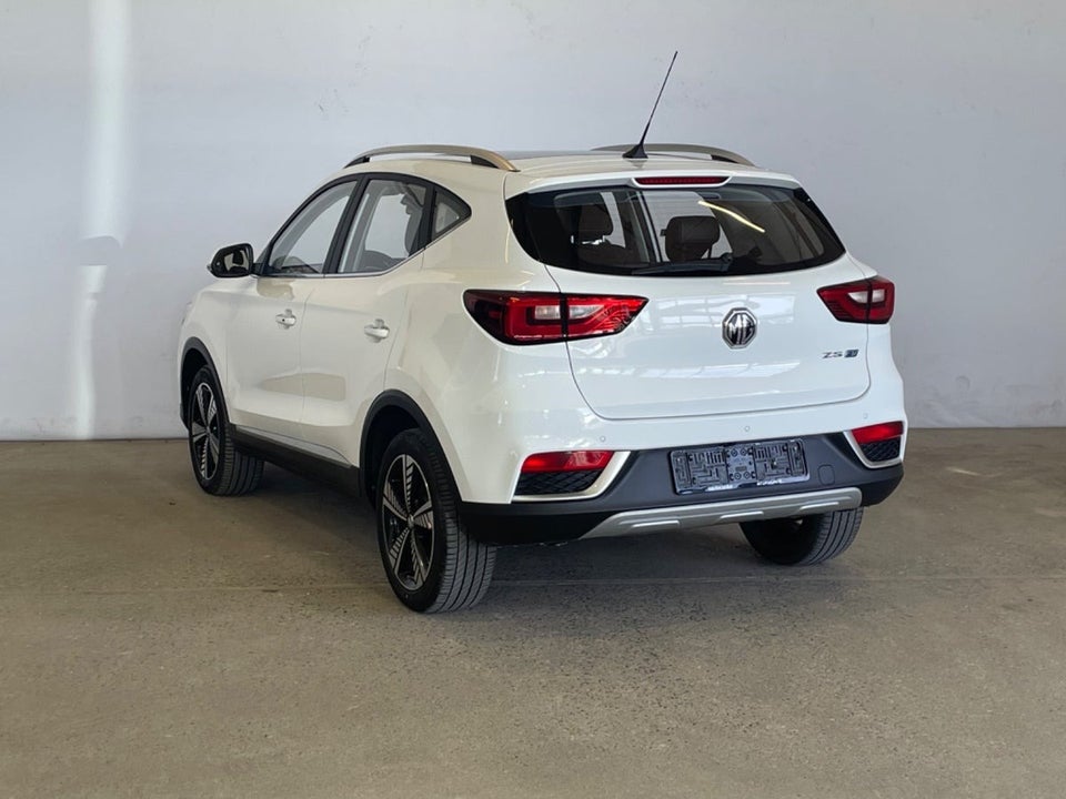 MG ZS EV Luxury 5d