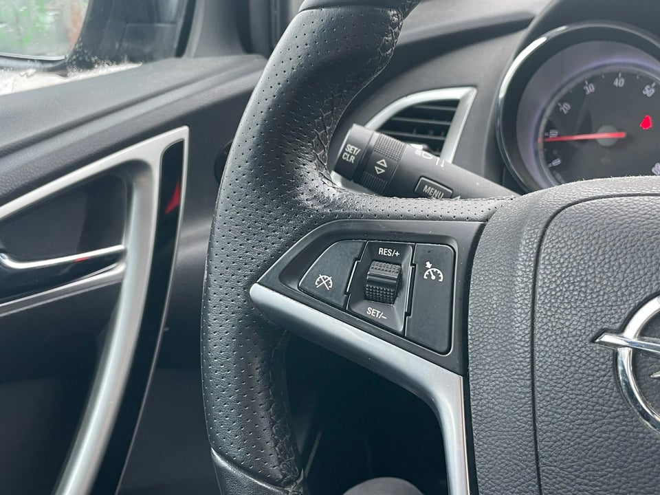 Opel Astra 1,4 T 140 Sport Sports Tourer 5d