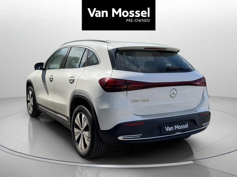 Mercedes EQA250+ Progressive 5d
