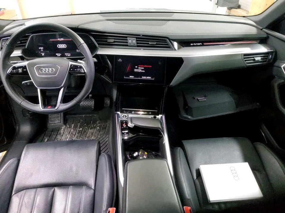 Audi e-tron 55 S-line quattro 5d