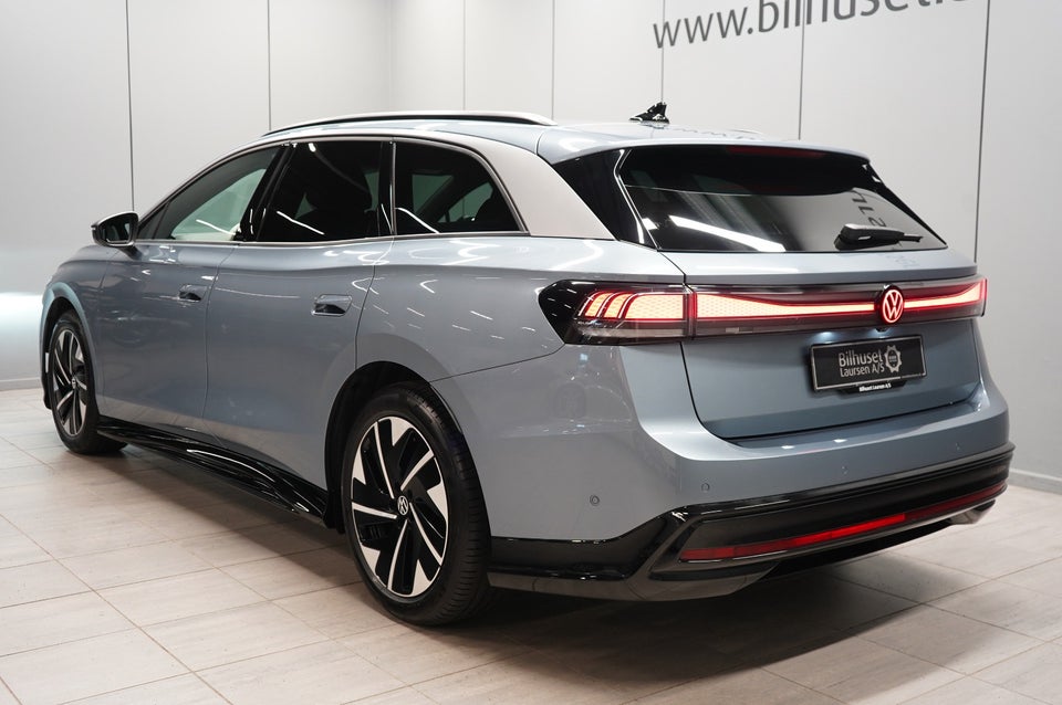 VW ID.7 77 Style+ Tourer 5d