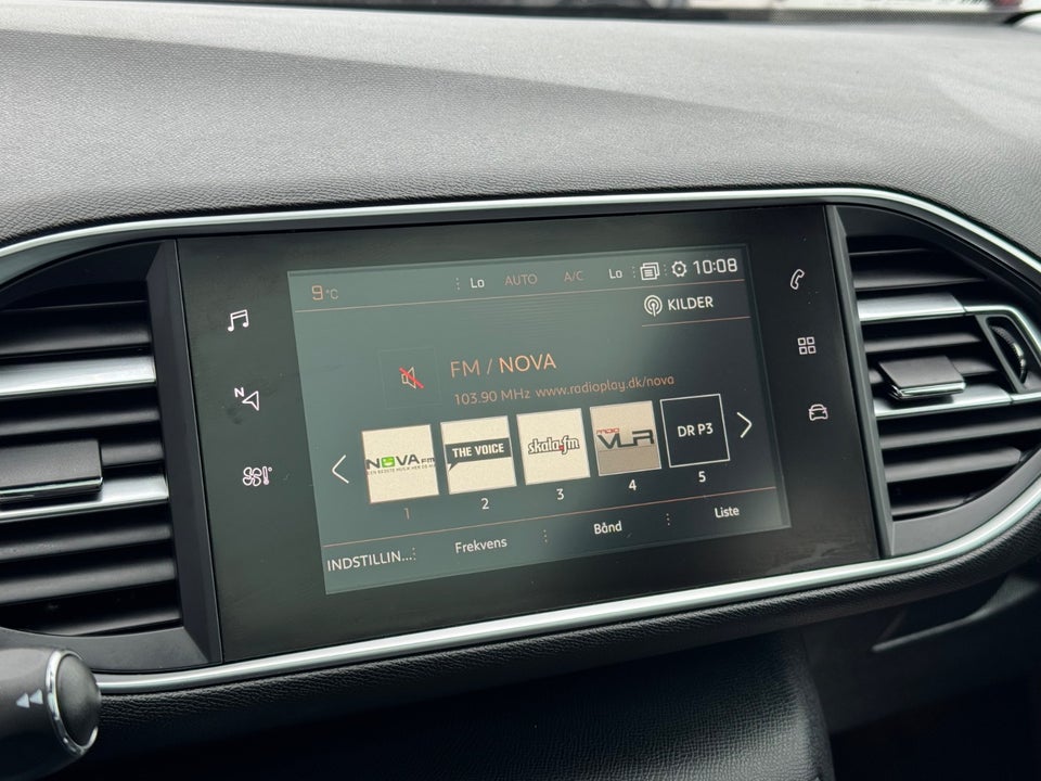 Peugeot 308 1,6 BlueHDi 120 Allure Sky 5d