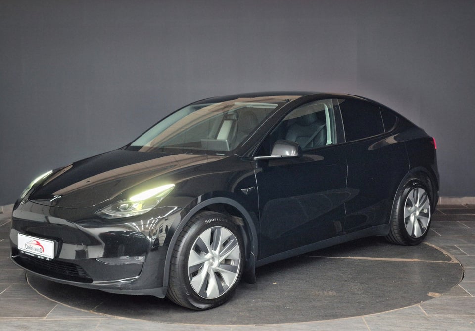 Tesla Model Y Long Range AWD 5d