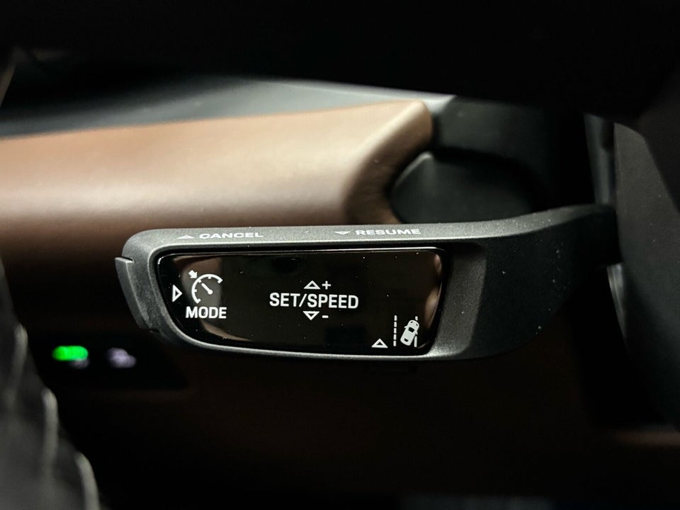 Porsche Macan Turbo 5d