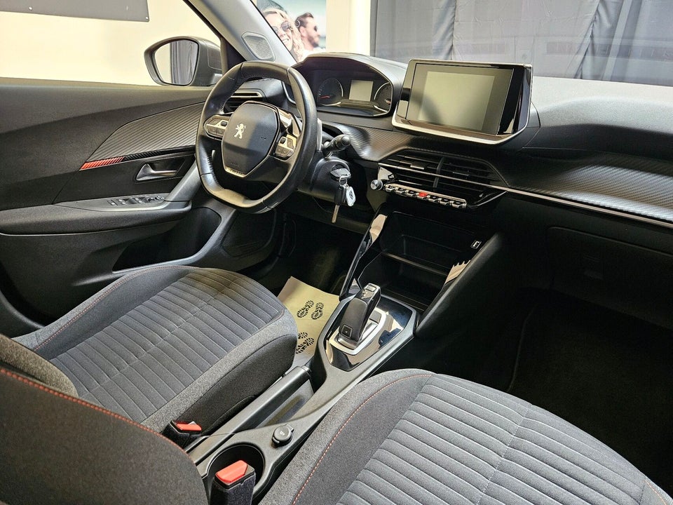 Peugeot 2008 1,2 PureTech 130 Active Limited EAT8 5d
