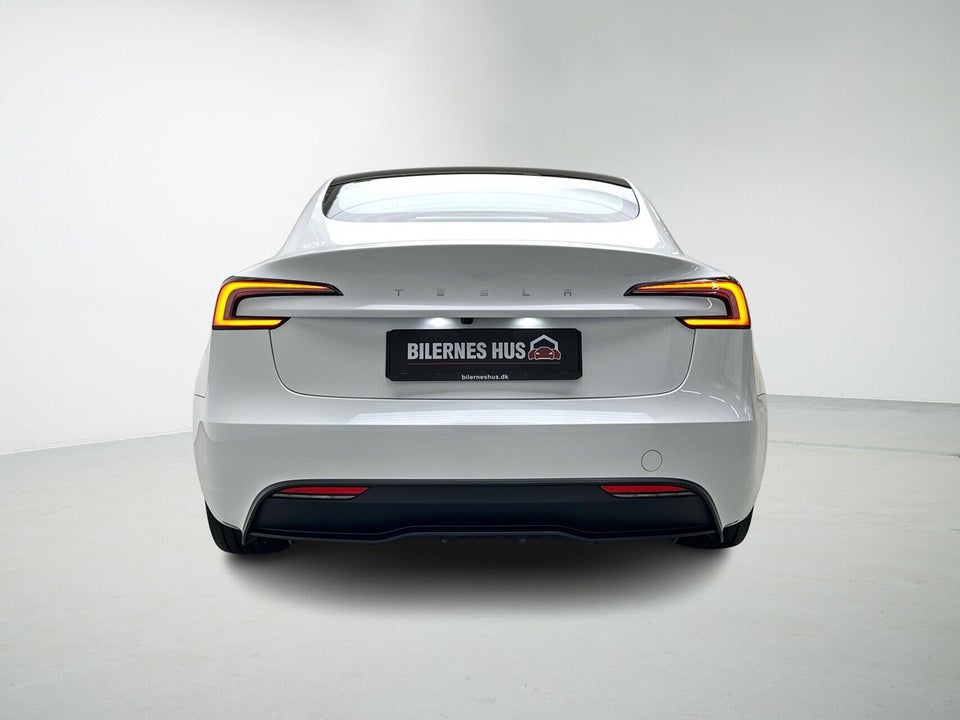 Tesla Model 3 RWD 4d