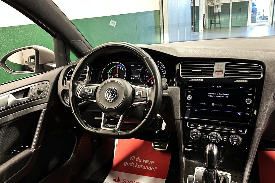 VW Golf VII 1,4 GTE DSG 5d