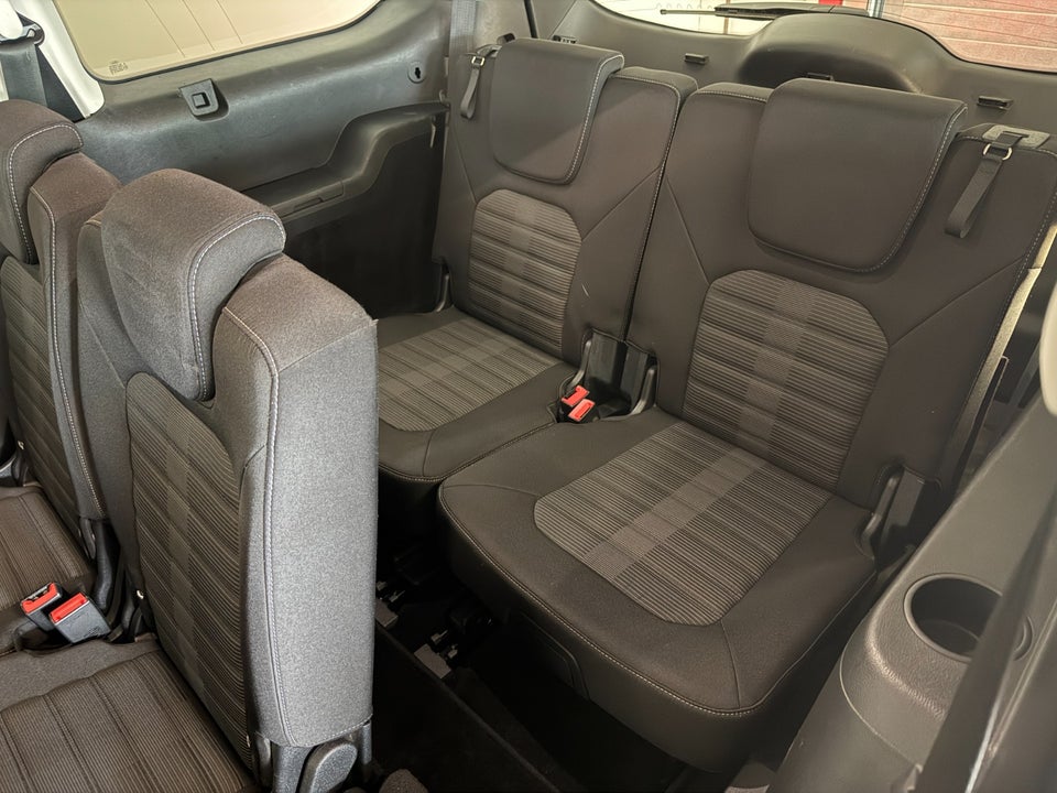 Ford Galaxy 1,5 EcoBoost Titanium 7prs 5d