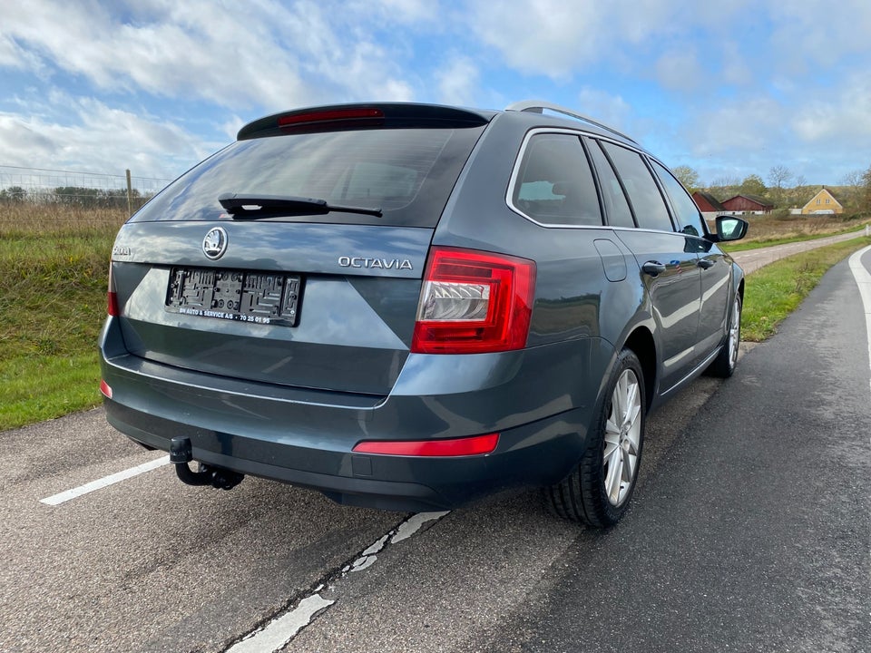 Skoda Octavia 1,4 TSi 140 Elegance Combi 5d