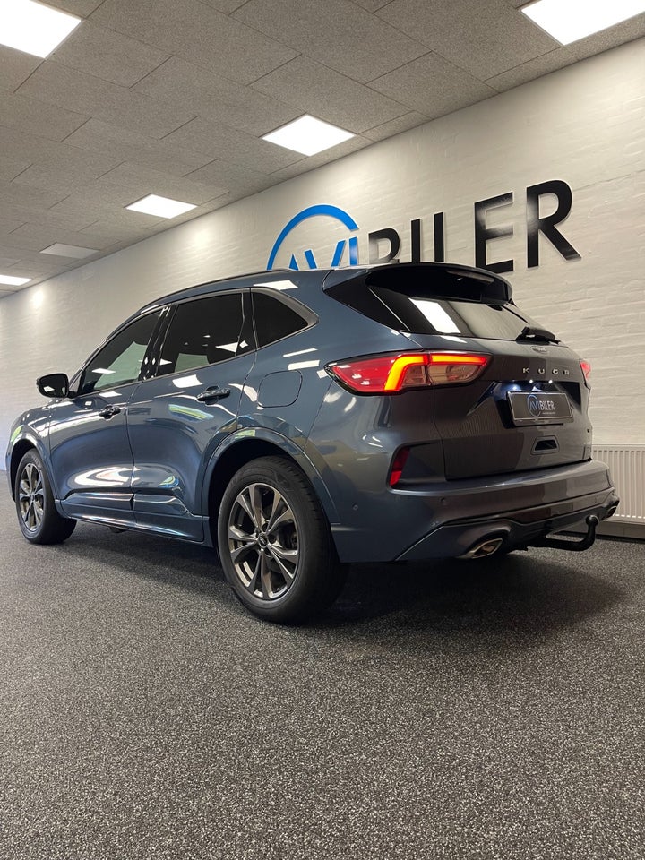 Ford Kuga 2,5 PHEV ST-Line X CVT 5d