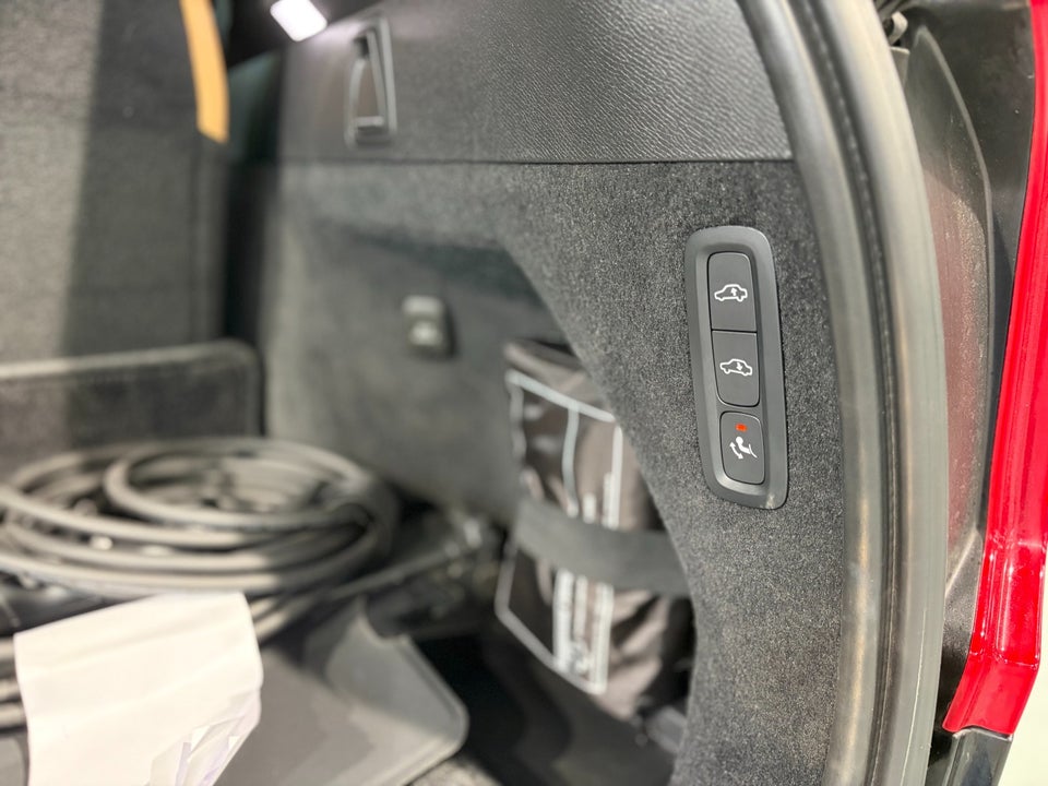 Volvo XC90 2,0 T8 ReCharge Inscription aut. AWD 5d