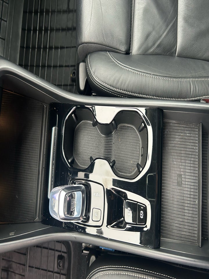 Volvo XC40 1,5 T4 ReCharge Inscription aut. 5d