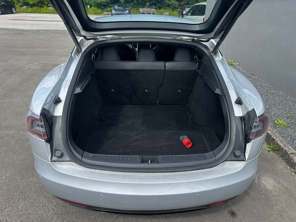 Tesla Model S 90D 5d