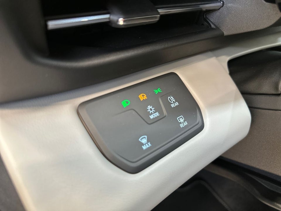 Ford Capri 77 Select Extended Range 5d