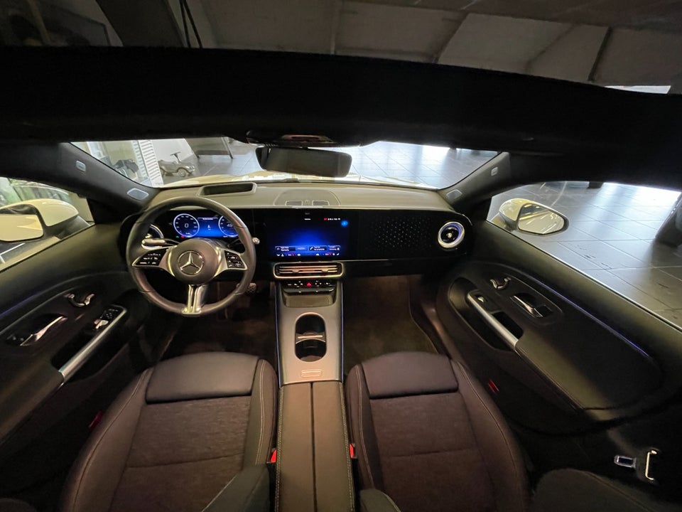 Mercedes CLA250+ electric Progressive Premium 4d