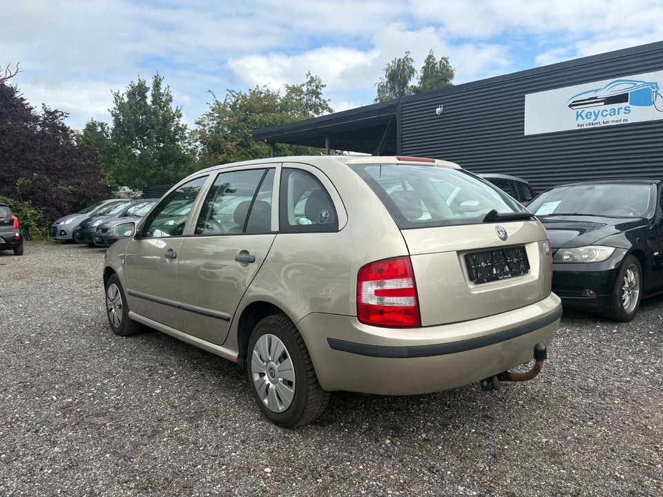 Skoda Fabia 1,4 16V 75 Ambiente 4d