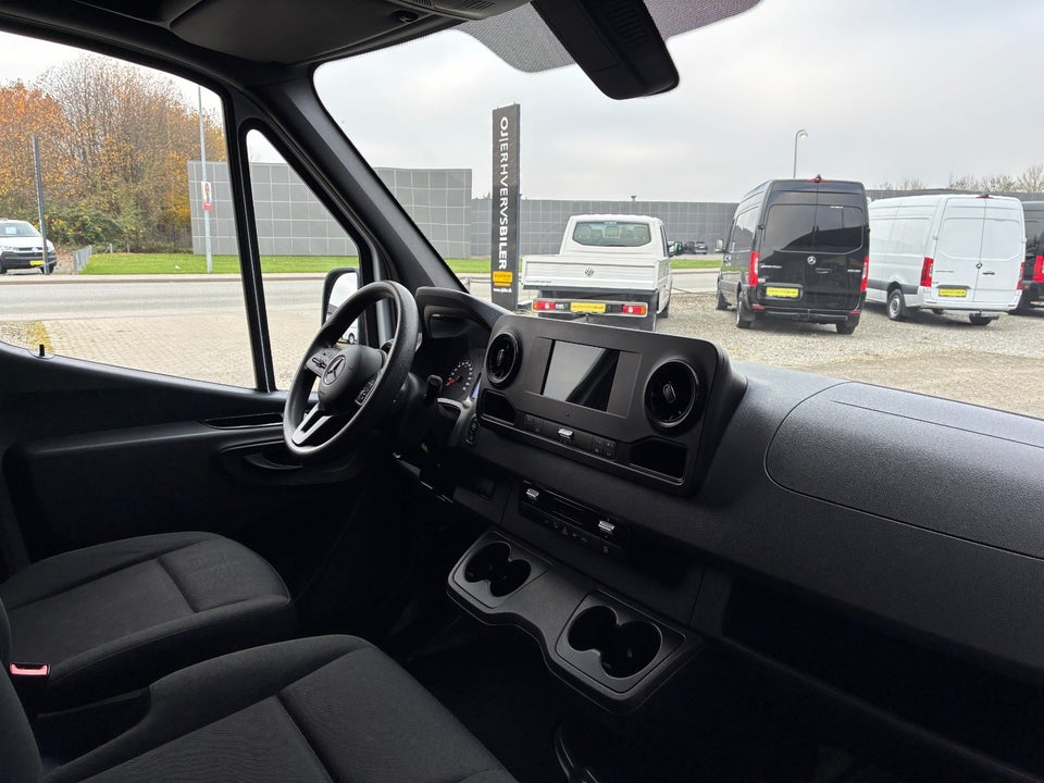 Mercedes Sprinter 317 2,0 CDi A2 Kassevogn aut. RWD