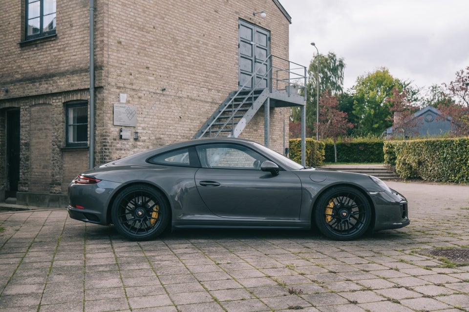 Porsche 911 Carrera GTS 3,0 Coupé 2d