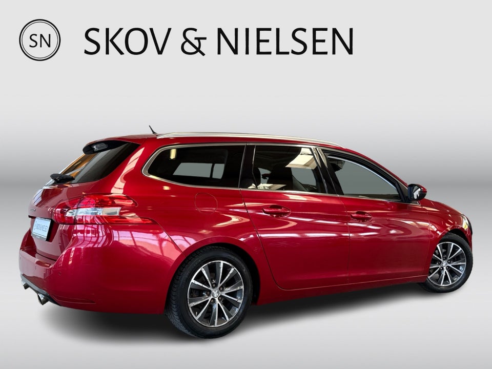 Peugeot 308 1,6 BlueHDi 120 Allure SW Van 5d