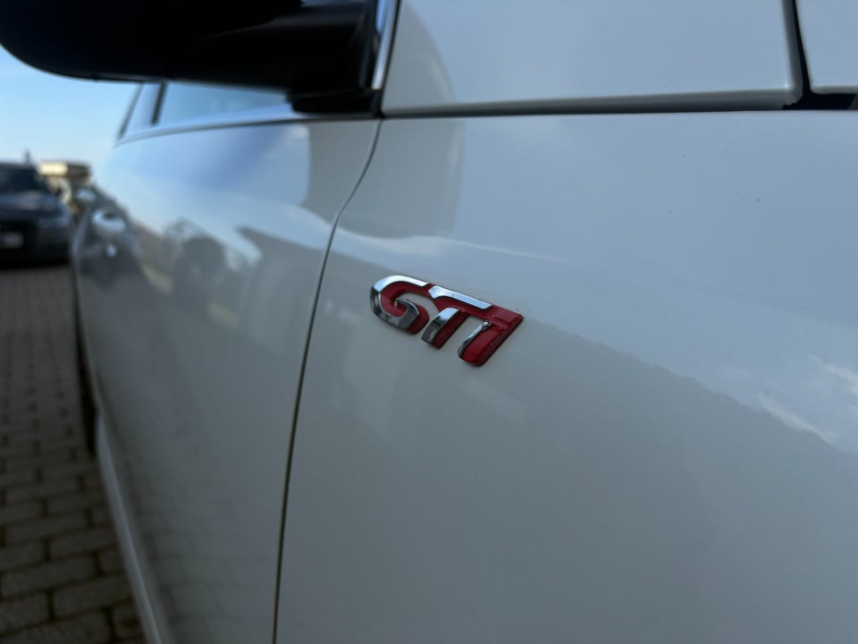 Peugeot 308 1,6 e-THP 270 GTi Performance 5d