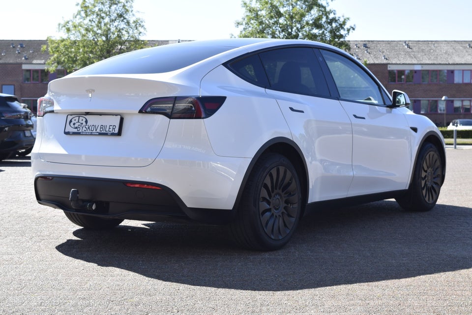 Tesla Model Y RWD 5d
